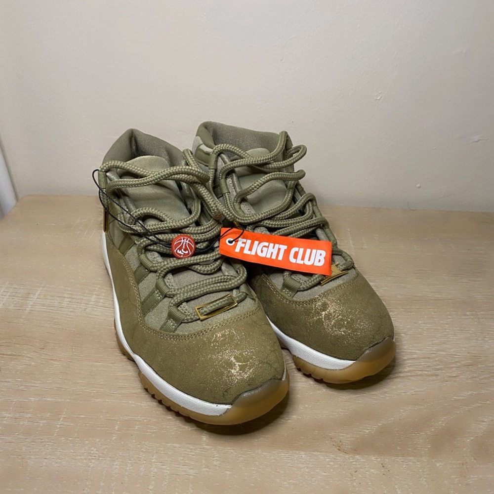 NWT AIR JORDAN 11 RETRO NEUTRAL OLIVE